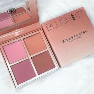 Anastasia Beverly Hills | Radiant Blush Kit